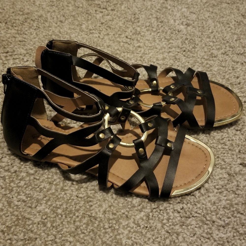 Qupid Sandals